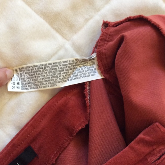 Forever 21 rust velvety mini skirt - Picture 5 of 5